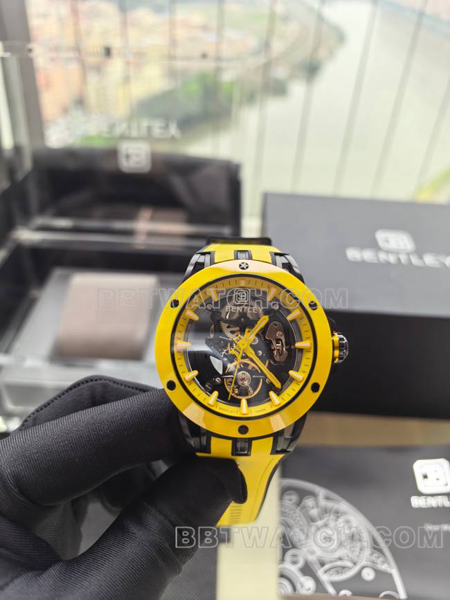 顶级复刻手表宾利BL-62巅峰黄色橡胶表带正面实拍图