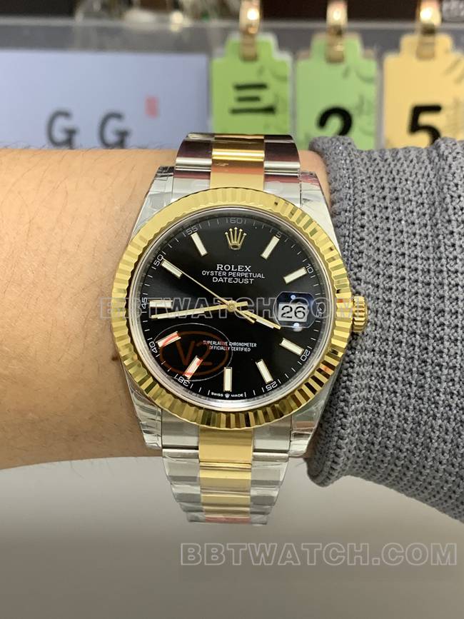 VS厂顶级复刻手表日志劳力士黑盘3235机械41mm佩戴实拍图