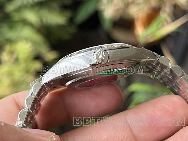 超级克隆手表ERF厂日志劳力士灰盘3235机械41mm侧面实拍图