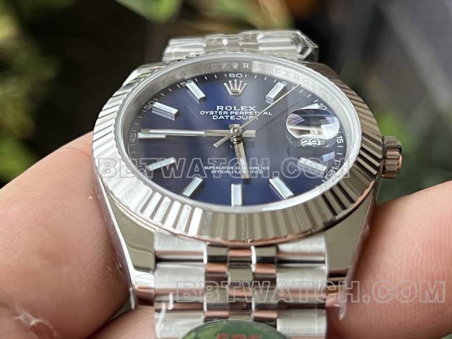 最佳复刻手表ERF厂日志劳力士蓝盘3235机械41mm正面实拍图