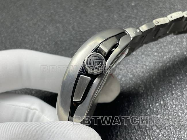 最佳复刻手表ABF厂法兰克穆勒V45黑盘钢表带侧面实拍图