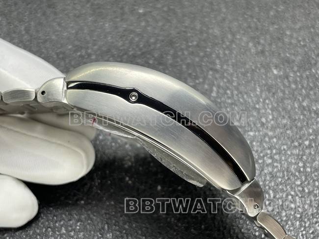 最佳复刻手表ABF厂法兰克穆勒V45黑盘钢表带侧面实拍图