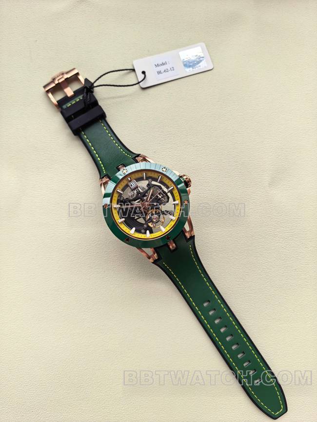 超级克隆手表宾利BL-62巅峰绿色橡胶表带正面实拍图