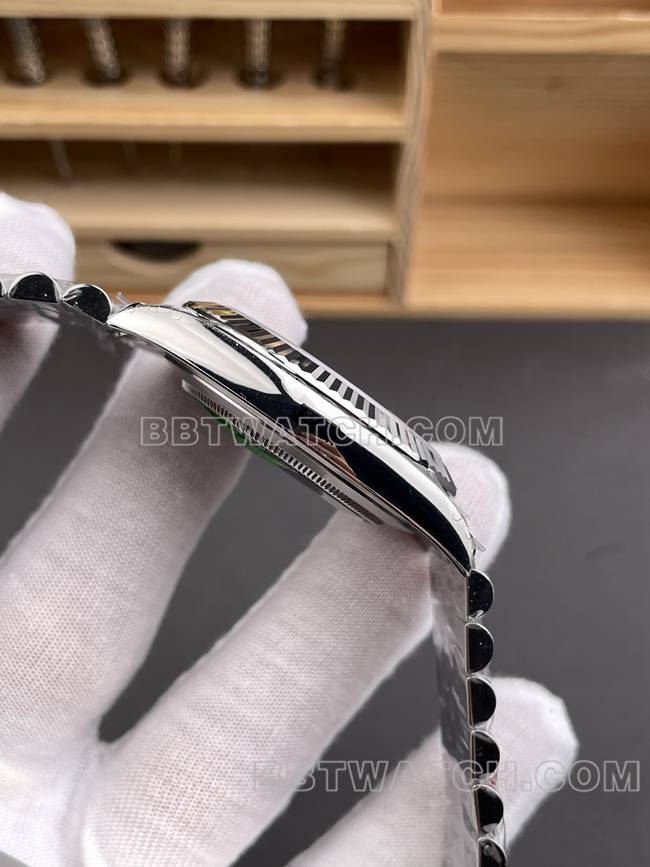 超级克隆手表VS厂日志劳力士白盘3235机械41mm侧面实拍图