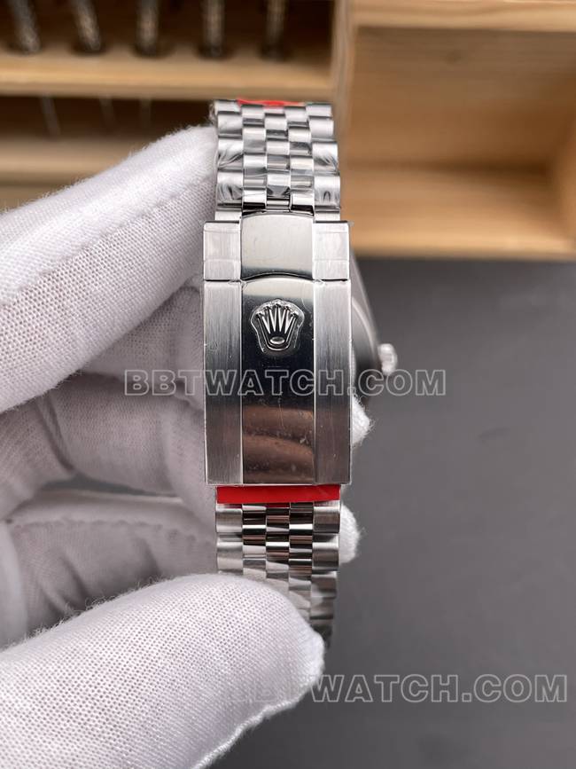 超级克隆手表VS厂日志劳力士白盘3235机械41mm表带实拍图