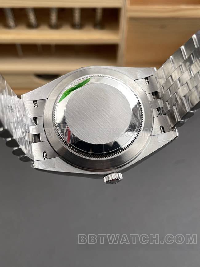 超级克隆手表VS厂日志劳力士白盘3235机械41mm背面实拍图