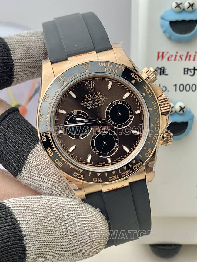 1:1复刻手表QF厂迪通拿劳力士咖啡盘玫瑰金4131机械正面实拍图