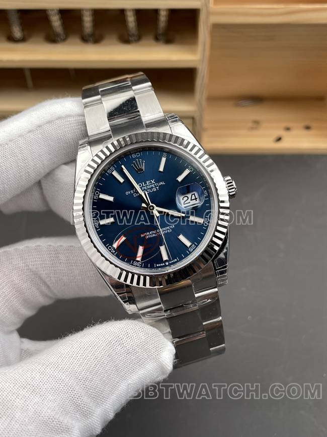 最佳复刻手表VS厂日志劳力士蓝盘3235机械41mm正面实拍图