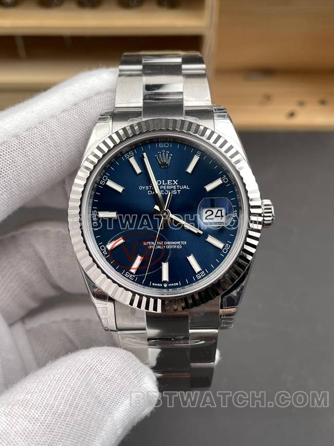 最佳复刻手表VS厂日志劳力士蓝盘3235机械41mm正面实拍图
