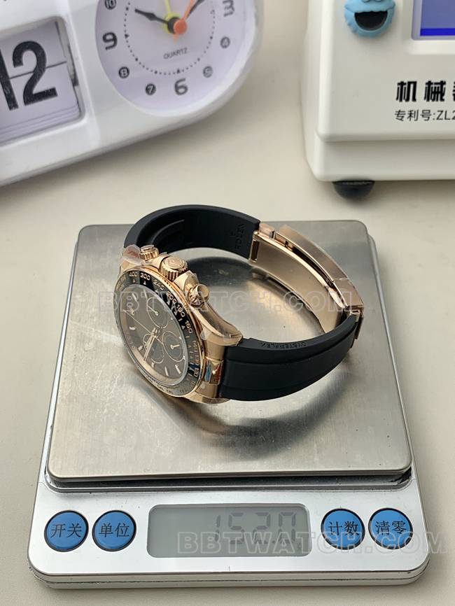 1:1复刻手表QF厂迪通拿劳力士咖啡盘玫瑰金4131机械重量实拍图