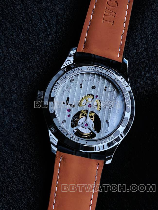 顶级复刻手表TUR厂万国葡萄牙白盘陀飞轮背面实拍图