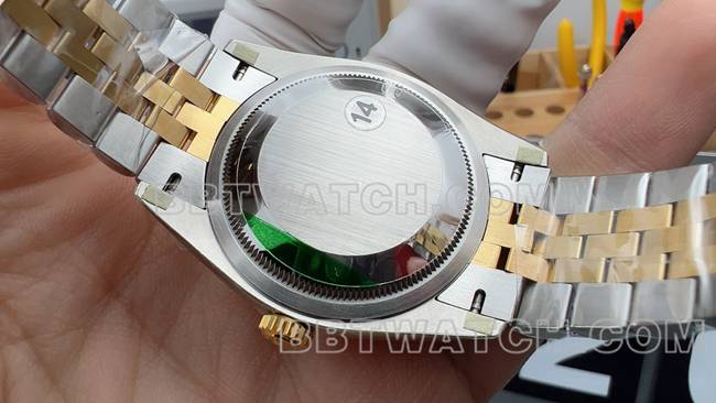 最优复刻手表日志VS厂劳力士香槟盘3235机械36mm背面实拍图