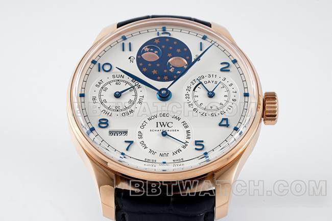 顶级复刻手表葡萄牙APS厂万国万年历白盘玫瑰金正面实拍图