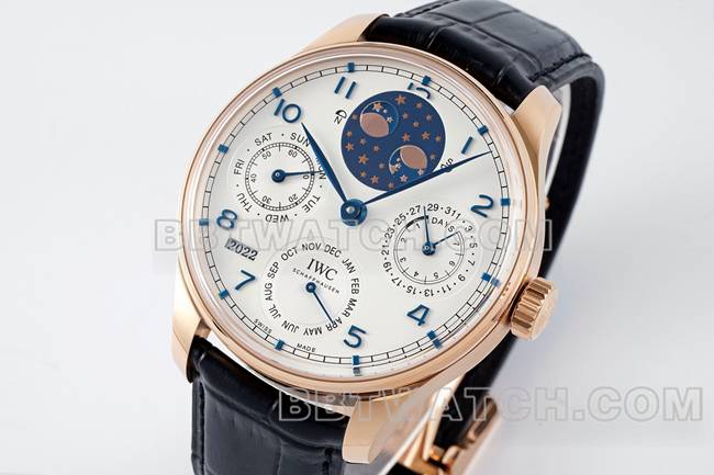 顶级复刻手表葡萄牙APS厂万国万年历白盘玫瑰金正面实拍图