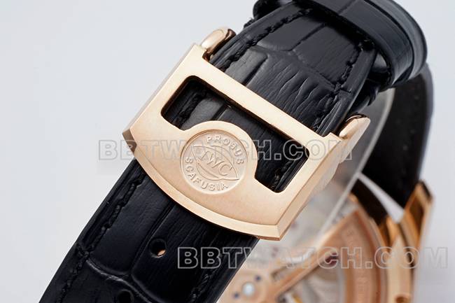 顶级复刻手表葡萄牙APS厂万国万年历白盘玫瑰金表带实拍图