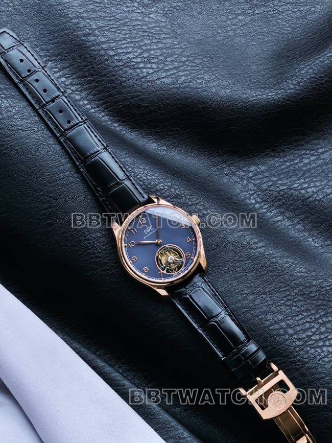 1:1复刻手表TUR厂万国葡萄牙玫瑰金蓝盘陀飞轮正面实拍图