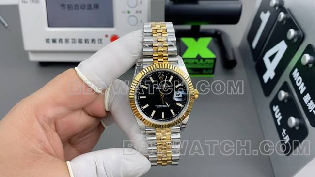 超级克隆手表日志VS厂劳力士黑盘3235机械41mm正面实拍图