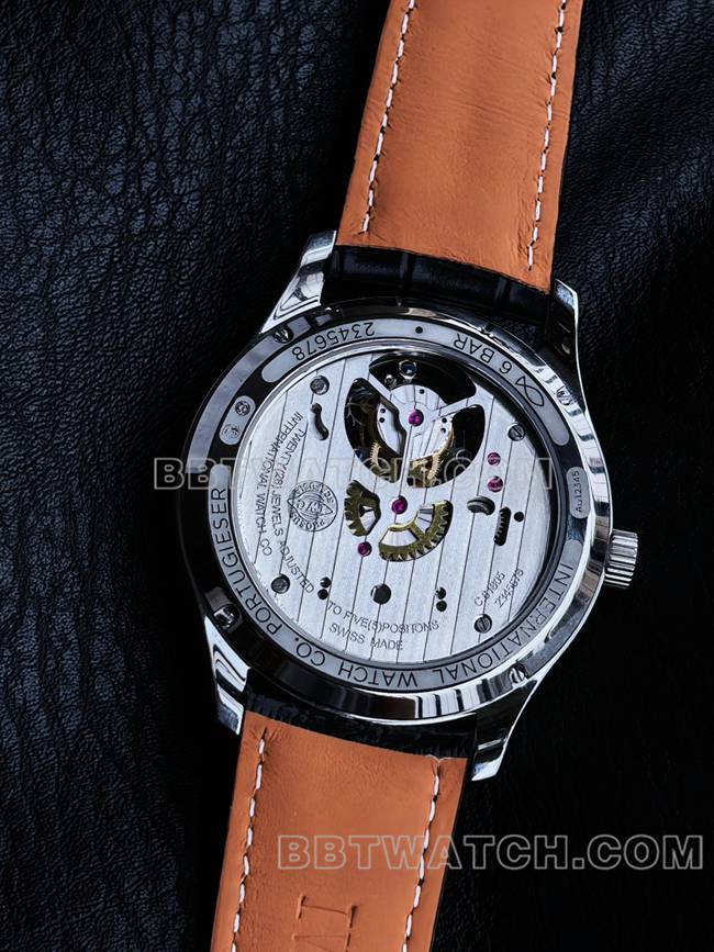超级克隆手表TUR厂万国葡萄牙白盘陀飞轮背面实拍图