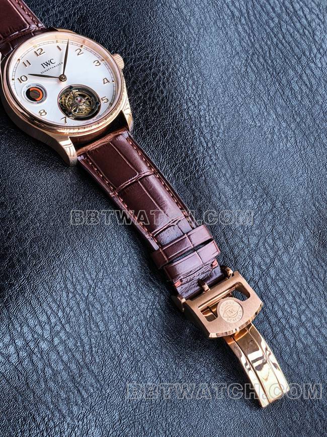 最佳复刻手表TUR厂万国葡萄牙玫瑰金白盘陀飞轮表带实拍图