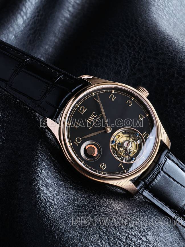 顶级复刻手表万国TUR厂葡萄牙玫瑰金黑盘陀飞轮正面实拍图