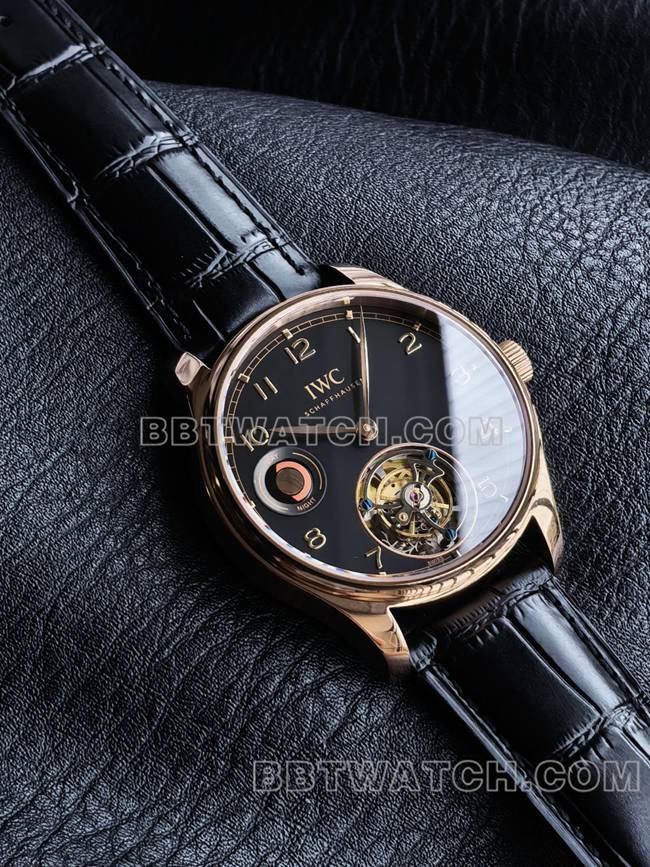 顶级复刻手表万国TUR厂葡萄牙玫瑰金黑盘陀飞轮正面实拍图