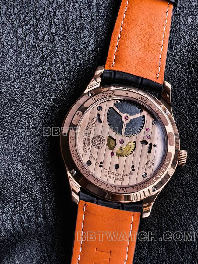 顶级复刻手表万国TUR厂葡萄牙玫瑰金黑盘陀飞轮背面实拍图