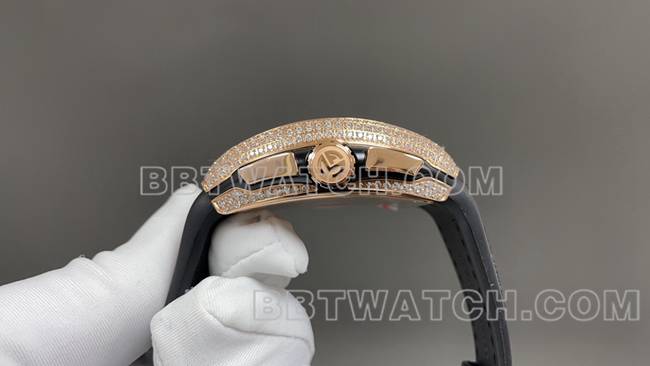 ABF厂法兰克穆勒顶级复刻手表V45黑盘金钻壳皮革表带侧面实拍图