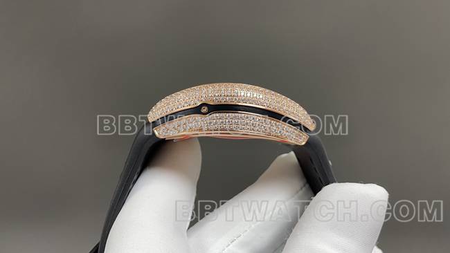 ABF厂法兰克穆勒顶级复刻手表V45黑盘金钻壳皮革表带侧面实拍图