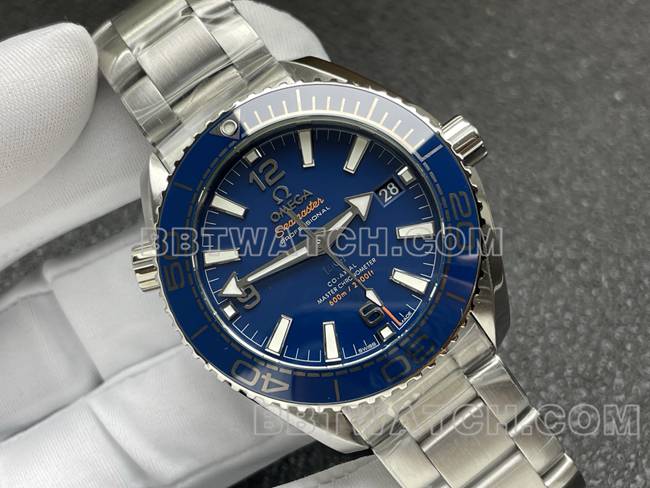 顶级复刻手表VS厂海马蓝盘8800机械39.5mm正面实拍图