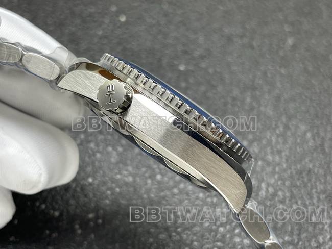 顶级复刻手表VS厂海马蓝盘8800机械39.5mm侧面实拍图