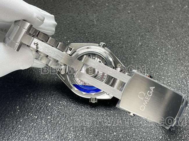 最优复刻手表VS厂海马白盘8800机械39.5mm表扣实拍图