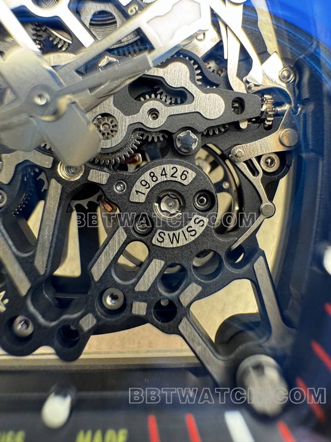 最优复刻手表APS厂理查德米勒碳纤维红圈RM35-02机芯实拍图