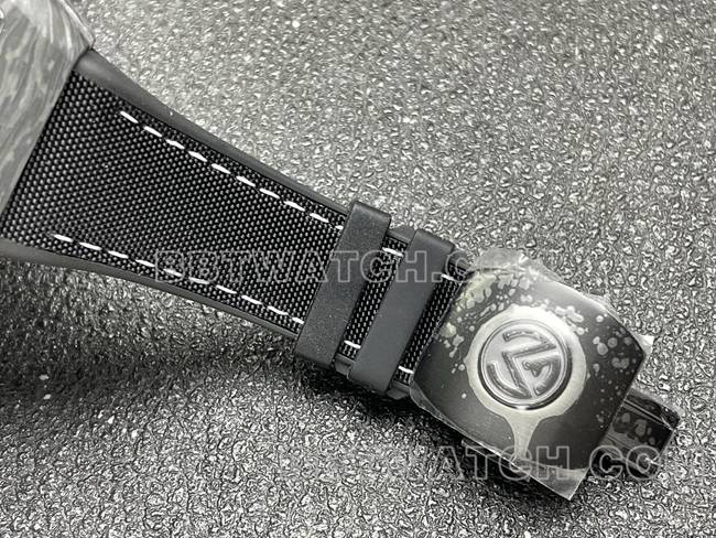 法兰克穆勒ABF厂最佳复刻手表V45黑盘黑壳皮革表带表扣实拍图