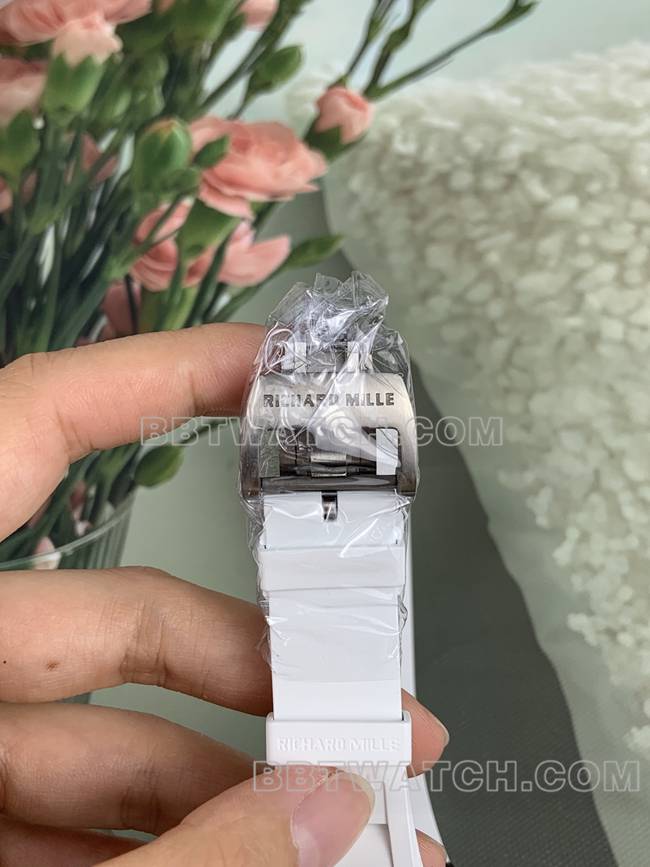 超级克隆APS厂理查德米勒碳纤维白色橡胶表带RM055表带实拍图