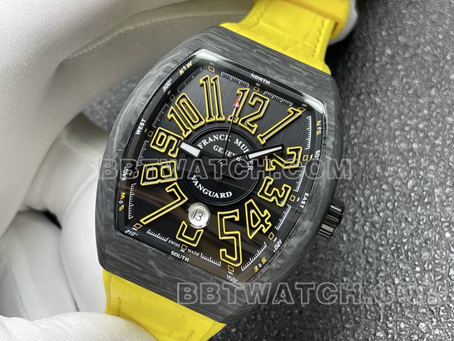 法兰克穆勒顶级复刻手表ABF厂V45黑盘黑壳黄色皮革表带正面实拍图