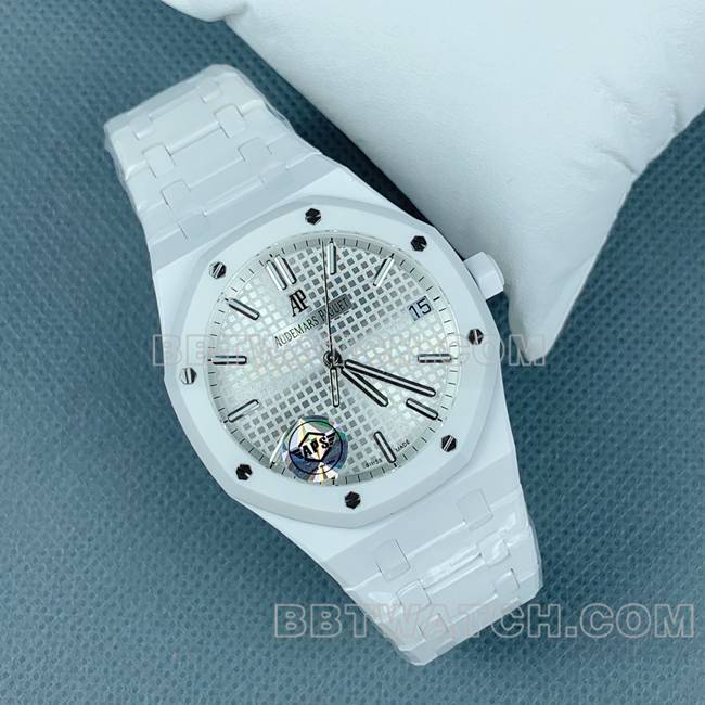 最优复刻手表皇家橡树APS厂爱彼银盘白陶瓷15500正面实拍图