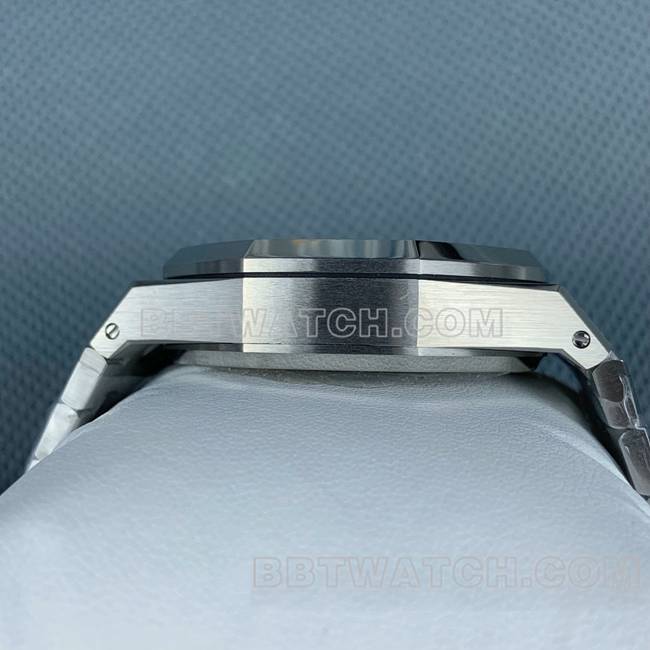 超级克隆手表皇家橡树APS厂爱彼银盘26240侧面实拍图