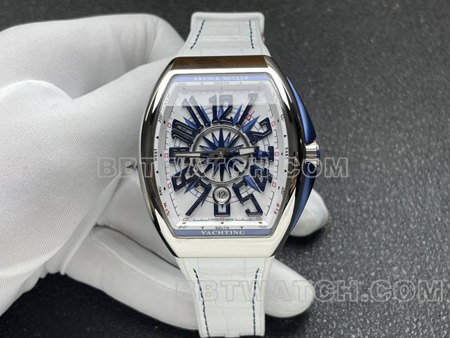 1:1复刻手表V45法兰克穆勒ABF厂白盘白色皮革表带正面实拍图