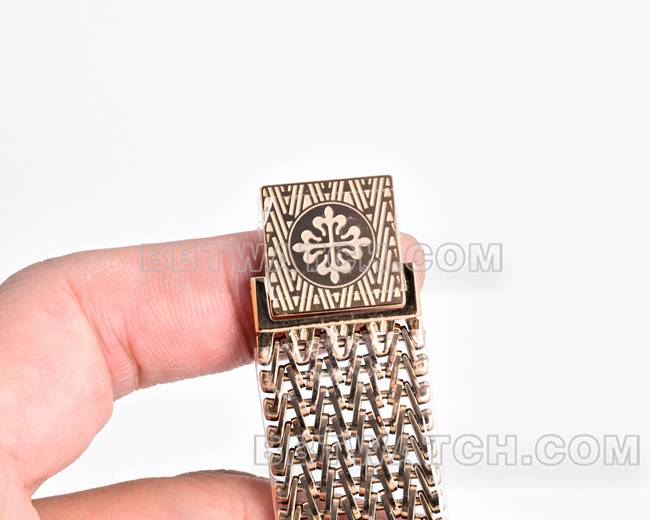 最佳复刻手表百达翡丽GOLDEN ELLIPSE蓝盘玫瑰金5738表扣实拍图