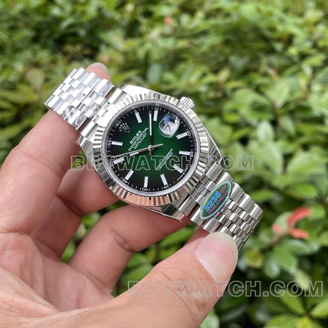 最优复刻手表日志ERF厂劳力士绿盘3235机械41mm正面实拍图