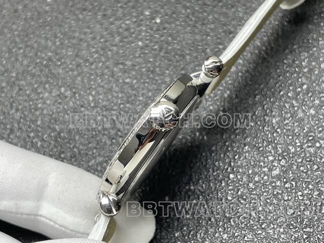 顶级复刻手表法兰克穆勒石英ABF厂黑盘钻圈白色皮革表带侧面实拍图