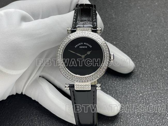 1:1复刻手表法兰克穆勒石英ABF厂黑盘钻圈黑色皮革表带正面实拍图