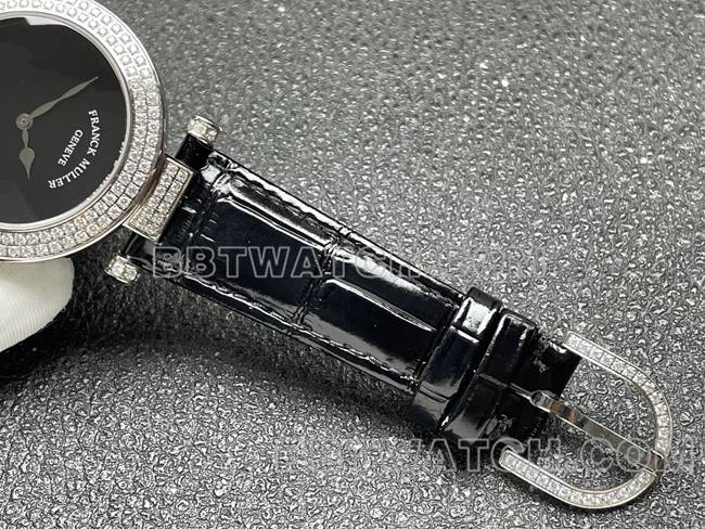 1:1复刻手表法兰克穆勒石英ABF厂黑盘钻圈黑色皮革表带表带实拍图