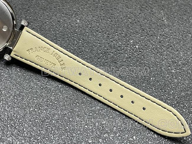 1:1复刻手表法兰克穆勒石英ABF厂黑盘钻圈黑色皮革表带表带实拍图