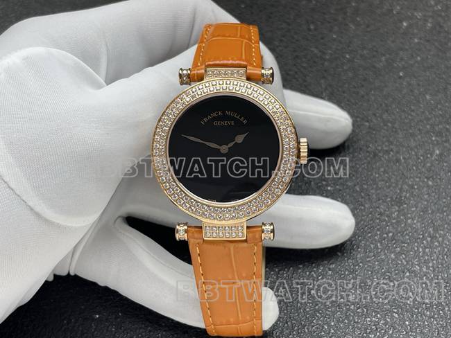 超级克隆手表法兰克穆勒石英ABF厂黑盘金钻圈橙色皮革表带正面实拍图