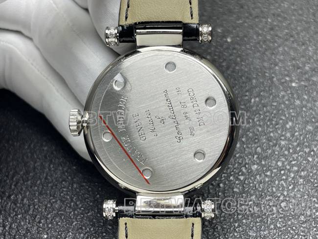 法兰克穆勒超级克隆手表石英ABF厂钻盘钻圈黑色皮革表带背面实拍图