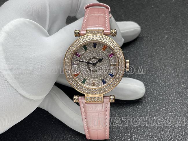 法兰克穆勒石英顶级复刻手表ABF厂钻盘金钻圈粉色皮革表带正面实拍图