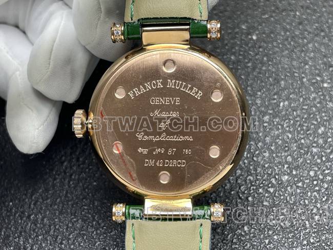 法兰克穆勒石英最优复刻手表ABF厂钻盘金钻圈绿色皮革表带背面实拍图