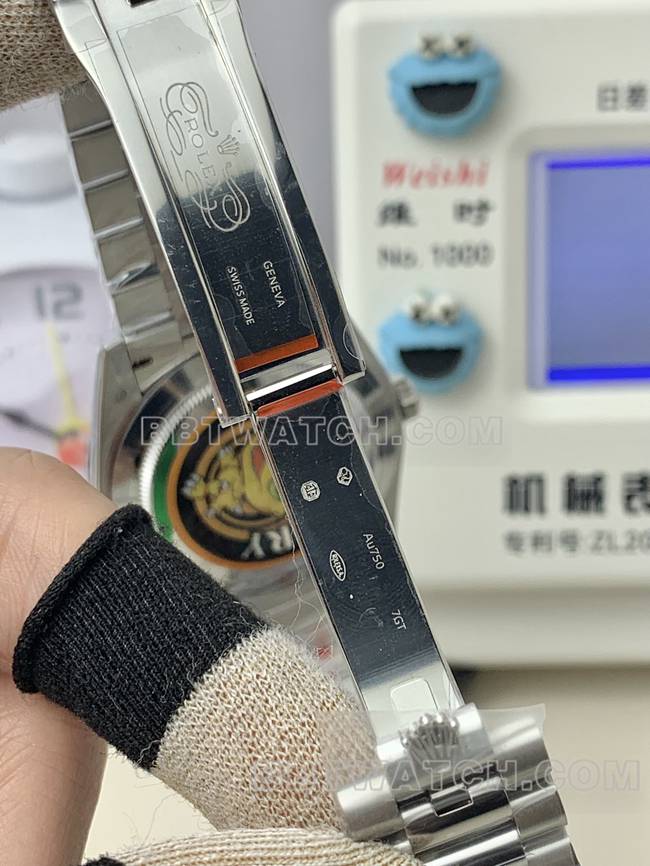 QF厂顶级复刻手表星期日历劳力士冰蓝盘2836机芯40mm表扣实拍图
