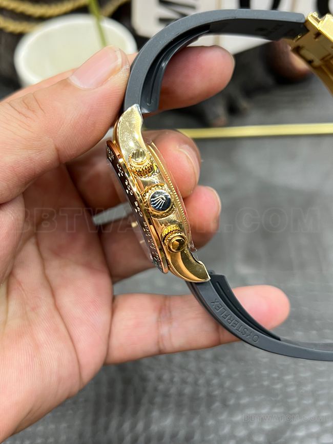 顶级复刻手表CBD厂迪通拿劳力士蓝盘4131机芯侧面实拍图